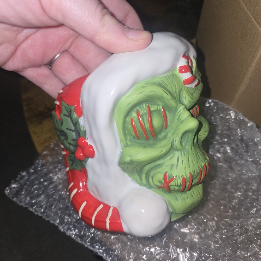 Disney Trader Sams 2025 Holiday Edition Zombie Mug with Green and Red - Picture 2 of 6